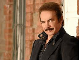 60 yıllık sanat hayatında bir ilk