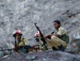 Yemen'de El Kaide'ye hava saldırısı