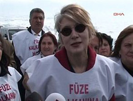 CHP'li vekillerden Kürecik protestosu