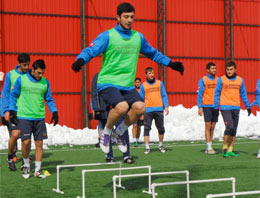 Ankaragücü'ne iki şok birden