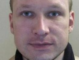 Norveç katliamı sanığına terör suçlaması